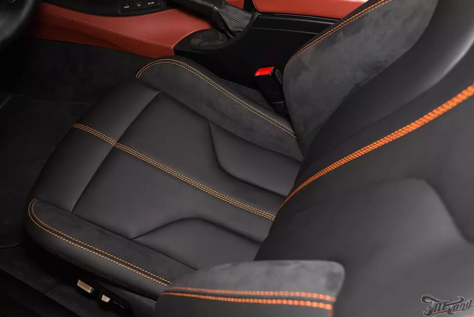 BMW M3. Перешив сидений и заднего дивана, установка ремней безопасности в цвет кузова!